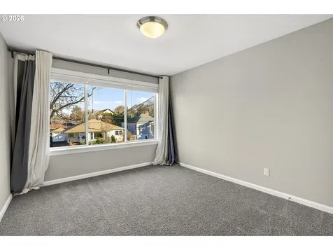 6123 NE 34th Avenue Portland OR 97211