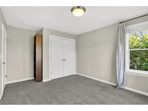 6123 NE 34th Avenue Portland OR 97211