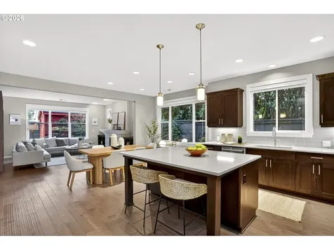 6123 NE 34th Avenue Portland OR 97211