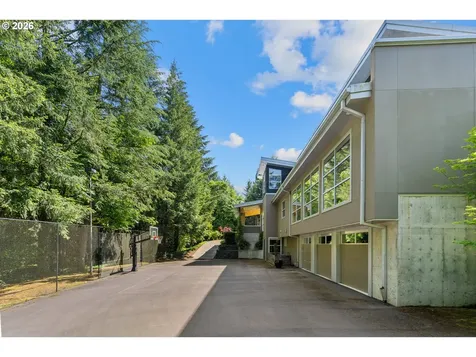 1510 S Buddington Street Portland OR 97219