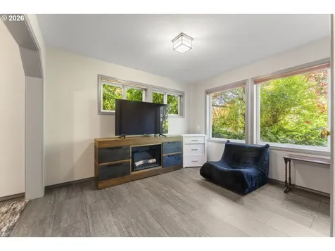 1198 Winsor Avenue North Bend OR 97459