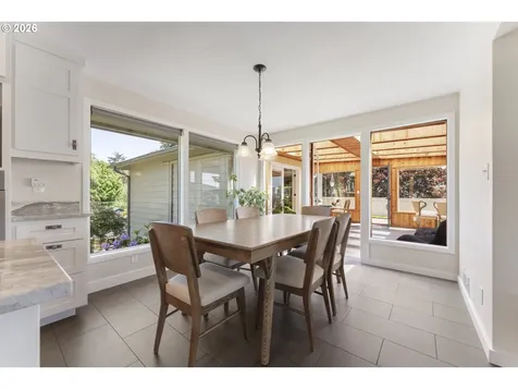 1198 Winsor Avenue North Bend OR 97459