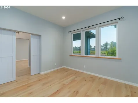 557 Shearwater Circle Bandon OR 97411