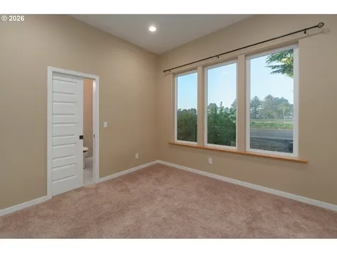 557 Shearwater Circle Bandon OR 97411