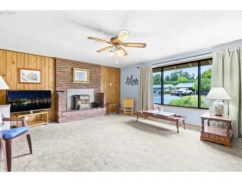 1120 N Lupine Court Canby OR 97013