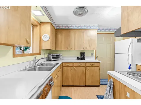 1120 N Lupine Court Canby OR 97013