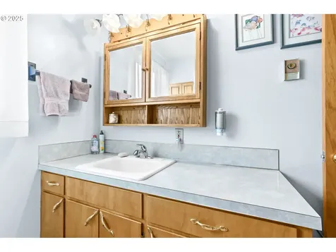 1120 N Lupine Court Canby OR 97013