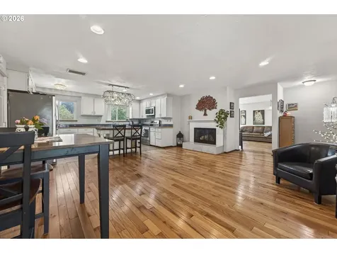 114 Hayden Bridge Way Springfield OR 97477