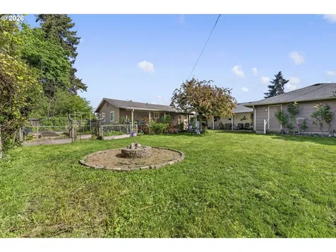 114 Hayden Bridge Way Springfield OR 97477