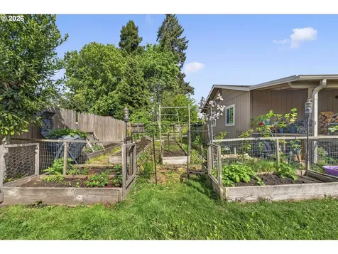 114 Hayden Bridge Way Springfield OR 97477