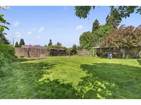 114 Hayden Bridge Way Springfield OR 97477