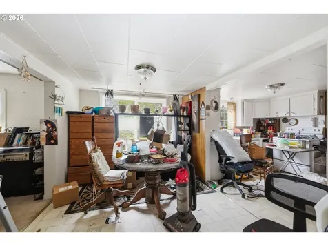 352 N Bertelsen Road Eugene OR 97402