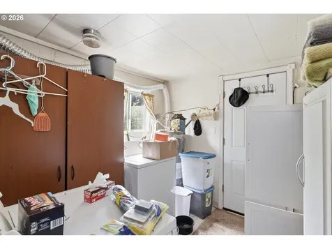 352 N Bertelsen Road Eugene OR 97402