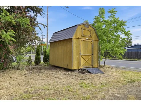 352 N Bertelsen Road Eugene OR 97402