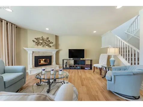10350 SW Greenleaf Terrace Portland OR 97224