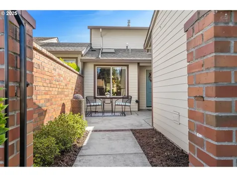 10350 SW Greenleaf Terrace Portland OR 97224
