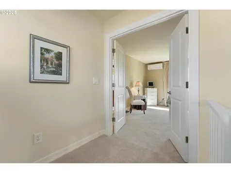 10350 SW Greenleaf Terrace Portland OR 97224