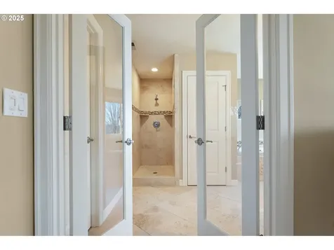 10350 SW Greenleaf Terrace Portland OR 97224