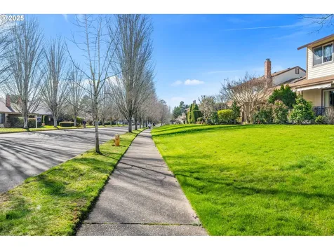 10350 SW Greenleaf Terrace Portland OR 97224