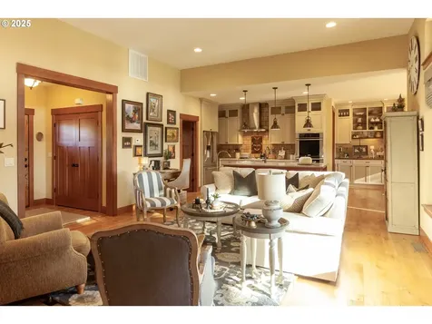 1241 Fruit Valley Lane White Salmon WA 98672