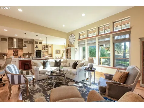 1241 Fruit Valley Lane White Salmon WA 98672