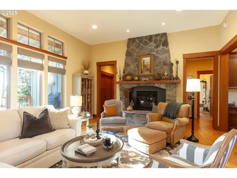 1241 Fruit Valley Lane White Salmon WA 98672