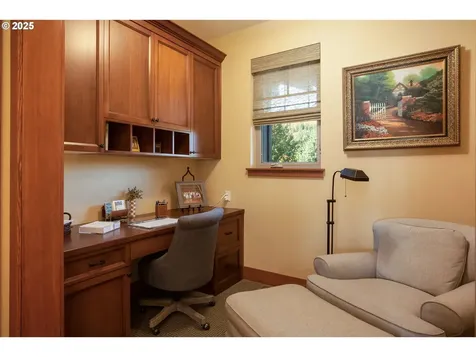 1241 Fruit Valley Lane White Salmon WA 98672