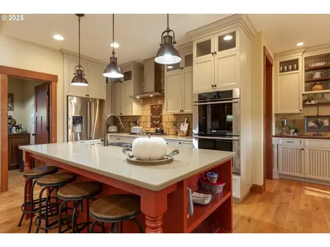 1241 Fruit Valley Lane White Salmon WA 98672