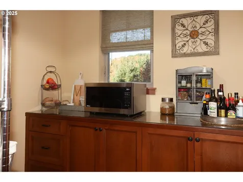 1241 Fruit Valley Lane White Salmon WA 98672