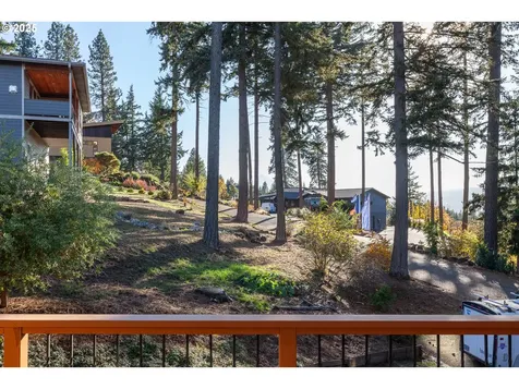 1241 Fruit Valley Lane White Salmon WA 98672