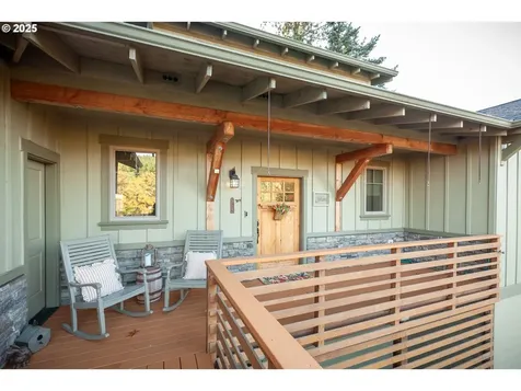1241 Fruit Valley Lane White Salmon WA 98672