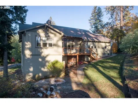 1241 Fruit Valley Lane White Salmon WA 98672