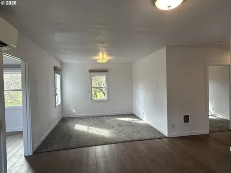 1764 Old Town Loop Road Oakland OR 97462