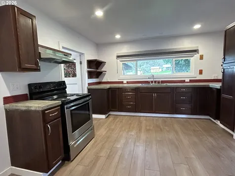 1764 Old Town Loop Road Oakland OR 97462