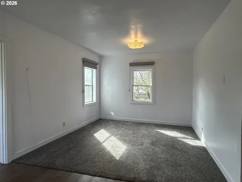 1764 Old Town Loop Road Oakland OR 97462