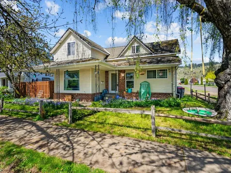 247 NE Yamhill Street Sheridan OR 97378