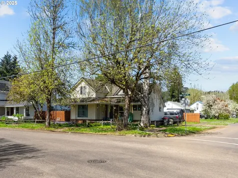 247 NE Yamhill Street Sheridan OR 97378
