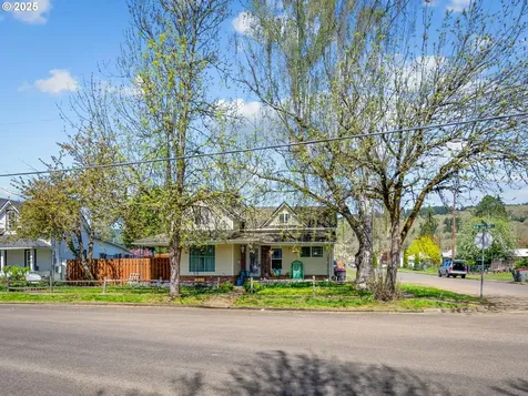 247 NE Yamhill Street Sheridan OR 97378