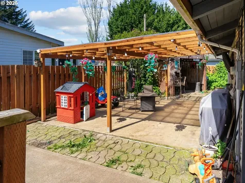 247 NE Yamhill Street Sheridan OR 97378
