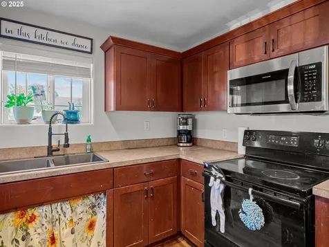 247 NE Yamhill Street Sheridan OR 97378