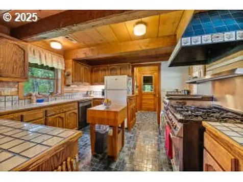 50000 Highway 62 Prospect OR 97536
