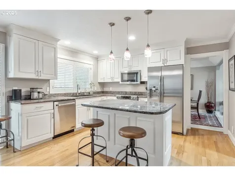 11215 SW Chickadee Terrace Beaverton OR 97007