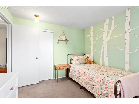 10010 SE Taggart Street Portland OR 97266