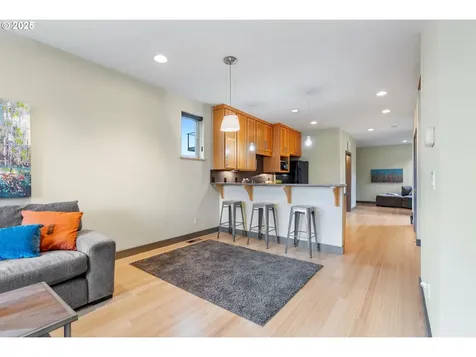22 Mosier Creek Place Mosier OR 97040