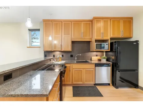 22 Mosier Creek Place Mosier OR 97040