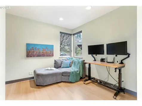 22 Mosier Creek Place Mosier OR 97040