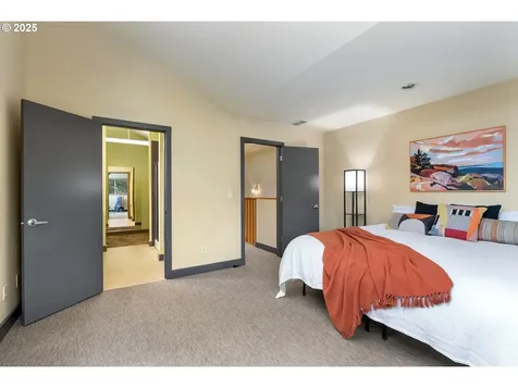 22 Mosier Creek Place Mosier OR 97040