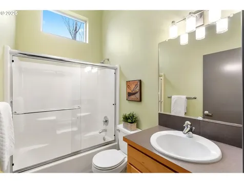 22 Mosier Creek Place Mosier OR 97040