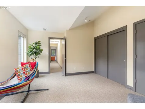 22 Mosier Creek Place Mosier OR 97040