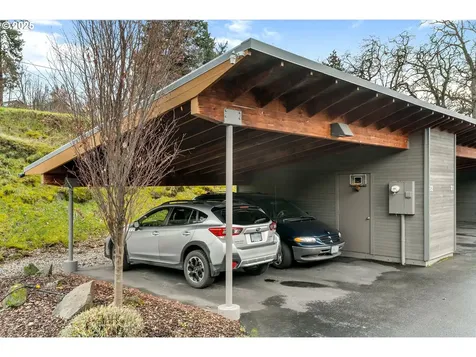 22 Mosier Creek Place Mosier OR 97040